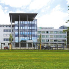 Download: Edificio della sede centrale aziendale di giorno