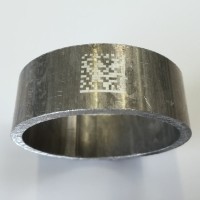 Direct-Part-Marking-Code auf Metall