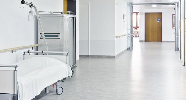Safe Overhead Conveyors in Hospitals